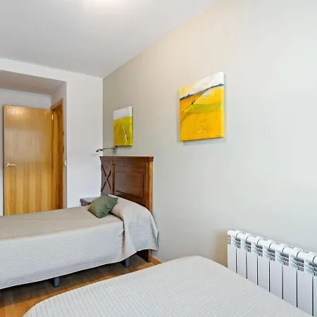 Contemporary In With Fireplace * Gúdar